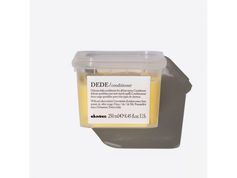 Davines DEDE švelnaus poveikio kondicionierius, 250ml Davines DEDE švelnaus poveikio kondicionierius, 250ml